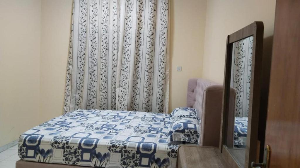 Holiday Home 2 Bedrooms Apartment For Family Only ชาร์จาห์ ภายนอก รูปภาพ